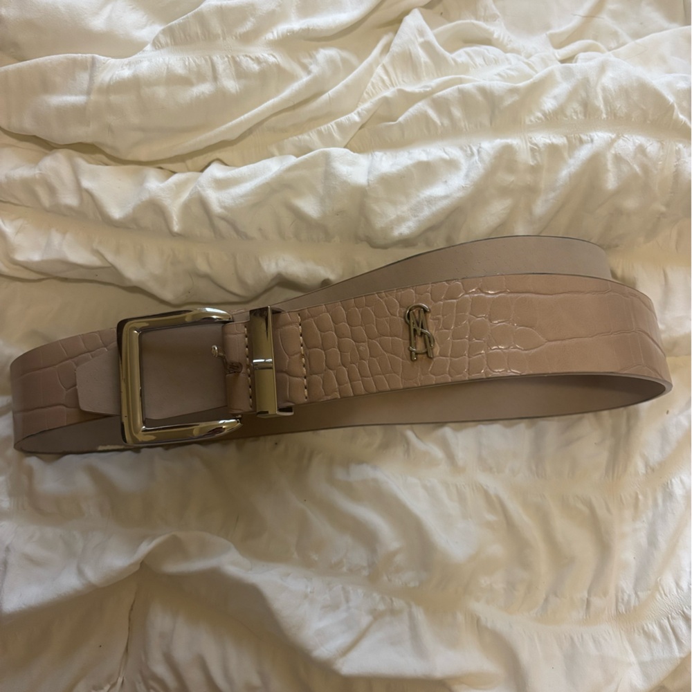 Beige Tan Croc-Embossed Belt with Silver Buckle